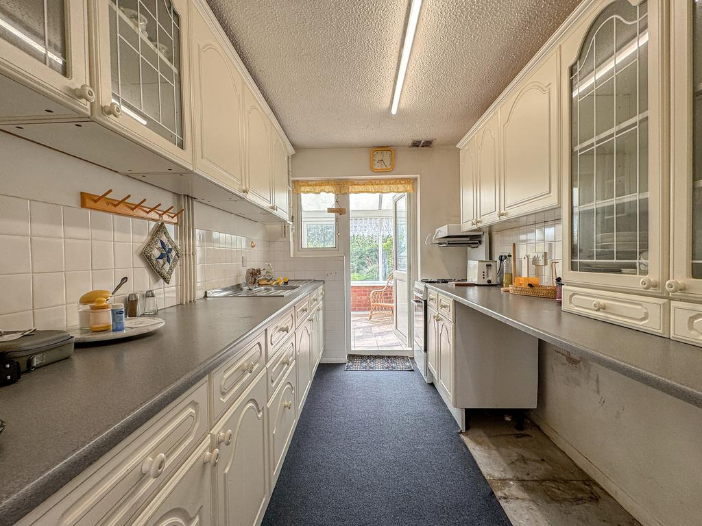 24 Vine Tree Close - Kitchen