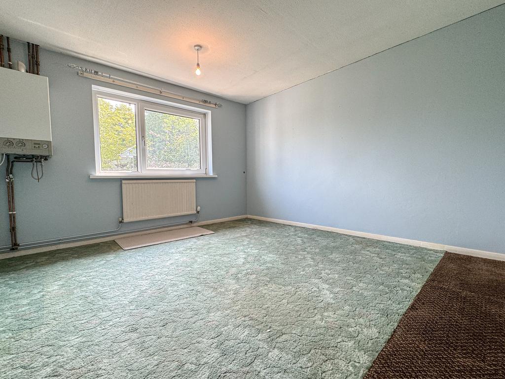 24 Vine Tree Close - Bed 1