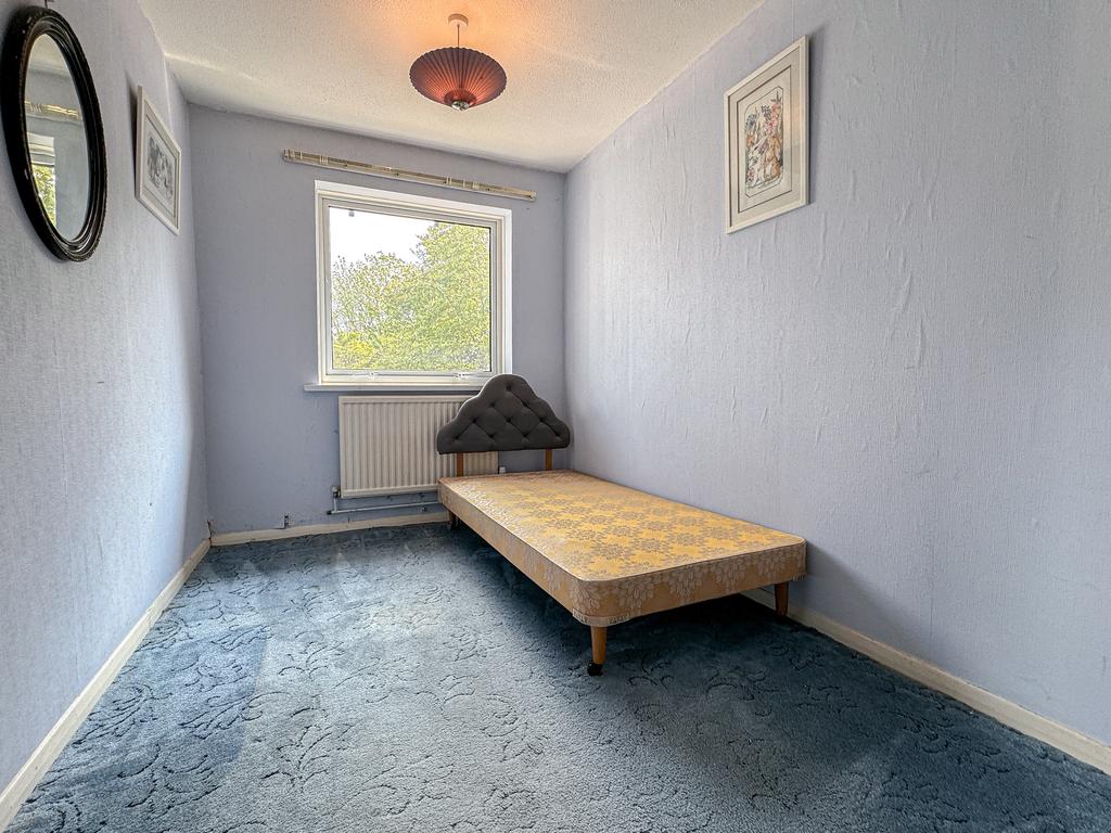 24 Vine Tree Close - Bed 3