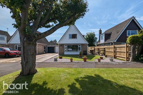 2 bedroom detached bungalow for sale, Westfield Road, Newton-in-the-Isle