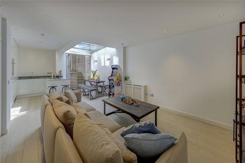 3 bedroom apartment for sale, Stratford Road, London, W8
