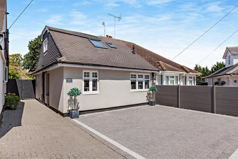 2 bedroom bungalow for sale, Catherine Close, Pilgrims Hatch, Brentwood, CM15