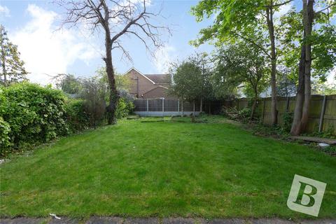 4 Havering Drive, Romford, RM1 4BB
