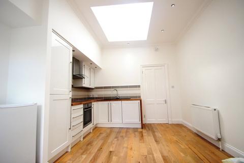 2 bedroom flat to rent, Turnberry Road, Glasgow, G11