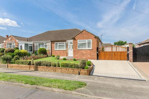 3 bedroom bungalow for sale, Portfields Road, Newport Pagnell MK16