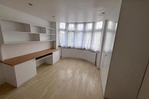 2 bedroom apartment to rent, Lordsmead Road,  Totenham,  N17