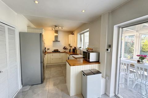 2 bedroom end of terrace house for sale, Ascot Road, Orpington BR5