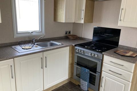 2 bedroom static caravan for sale, Silver Sands Holiday Park