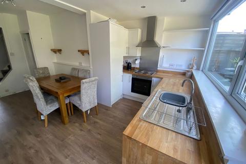 90 Hadfield Street, Oldham, OL8 3EE