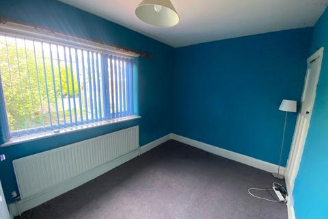 90 Hadfield Street, Oldham, OL8 3EE