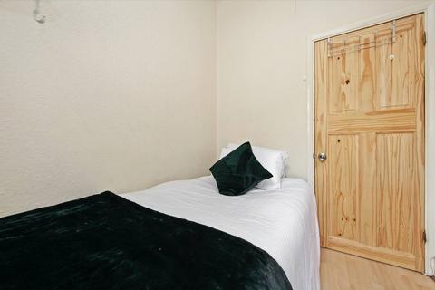 undefined, Northcote Avenue, London W5