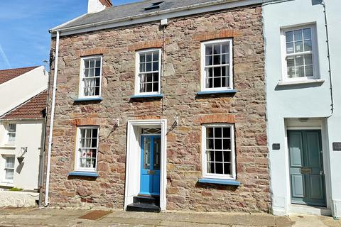 4 bedroom cottage for sale, Little Street, Alderney GY9