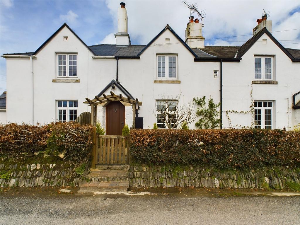 Tavistock 2 bed terraced house for sale £350,000