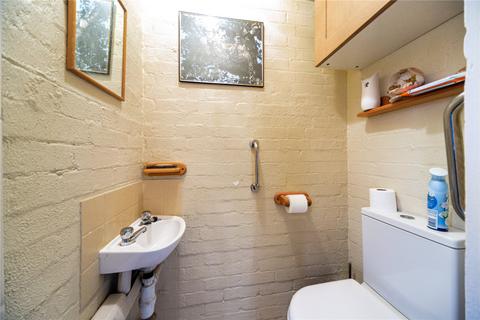 7 Rhys Avenue, London, N11 2EG