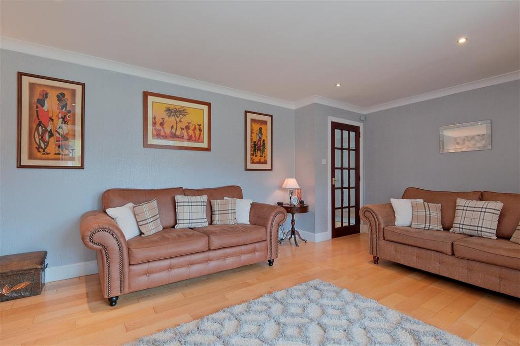 Raeburn Common, Pettinain, Lanark 4 bed detached house £289,995