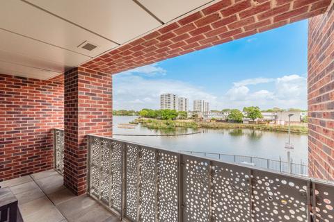 2 bedroom apartment for sale, Starling Court, Southmere, Thamesmead, SE2