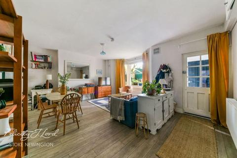 1 bedroom flat for sale, Amhurst Road, Stoke Newington, N16