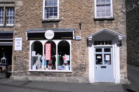 Retail property (high street) to rent, High Street, Witney OX28