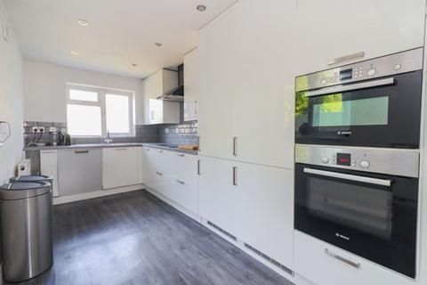 49 Ballinghall Close, Bedford, MK41 0AB