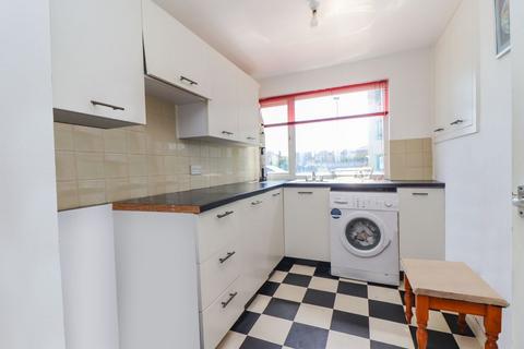 49 Ballinghall Close, Bedford, MK41 0AB