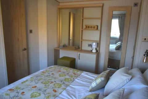 2 bedroom lodge for sale, Suffolk Sands Holiday Park