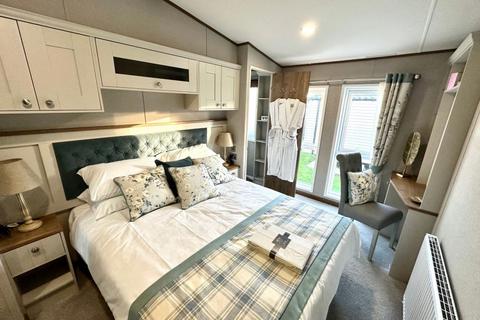 2 bedroom lodge for sale, Tarka Holiday Park