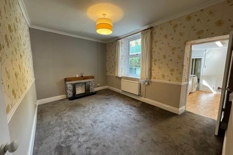 4 bedroom terraced house to rent, Oakfield Terrace Tonypandy - Tonypandy