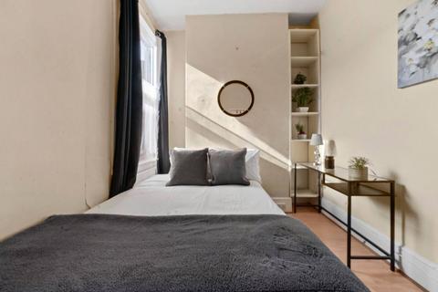 undefined, Northcote Avenue, London W5