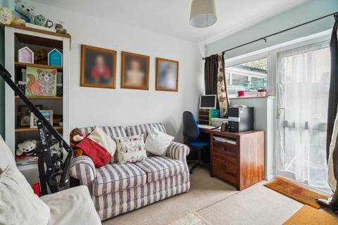 4 bedroom terraced house for sale, Bushey Grove Road, Bushey