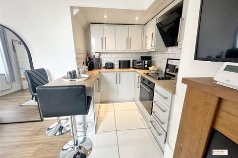 3 bedroom end of terrace house for sale, North Terrace, Stanley, County Durham, DH9