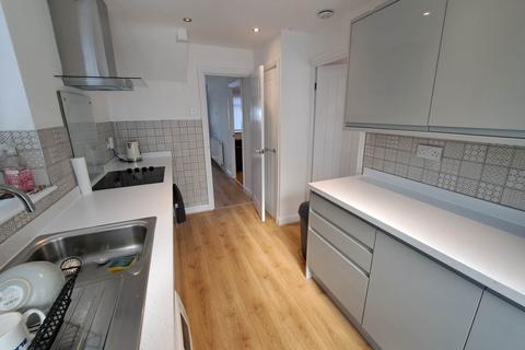 3 bedroom semi-detached house to rent, Hawthorn Drive, Eccleston