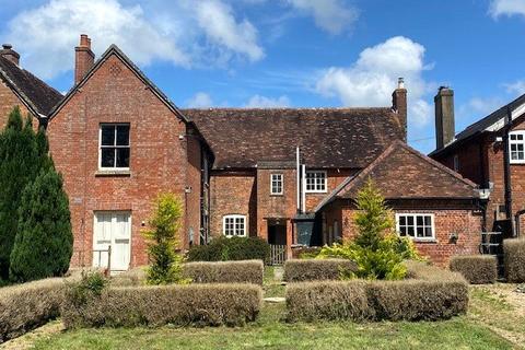 4 bedroom house to rent, Romsey, Hampshire SO51