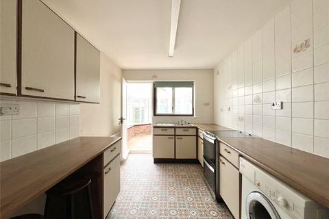 8 Cowdray Road, Minehead, TA24 5HL