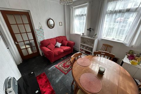 2 bedroom semi-detached house for sale, Corbridge Avenue, Birmingham B44