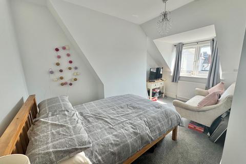 2 bedroom maisonette for sale, Flat 2,14A Sutton Croft Lane