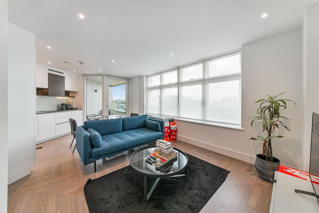 Jewel House, Sterling Way, London N7 1 bed flat £2,600 pcm (£600 pw)