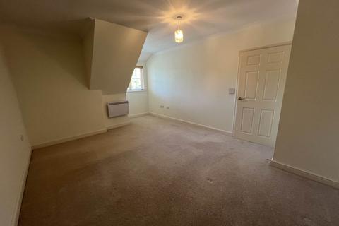 2 bedroom flat to rent, London Road, Camberley