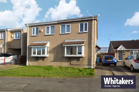 2 bedroom semi-detached house to rent, Bannister Drive, Hull, HU9