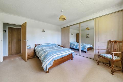 4 bedroom bungalow for sale, Alton Lane, Four Marks, Hampshire, GU34