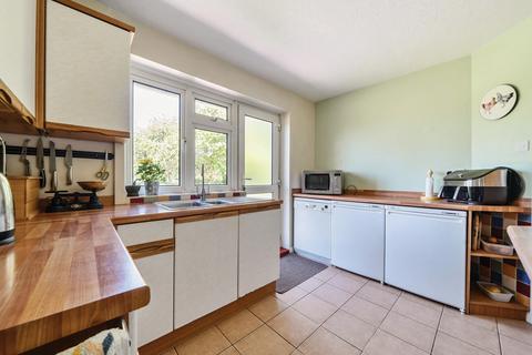 4 bedroom bungalow for sale, Alton Lane, Four Marks, Hampshire, GU34