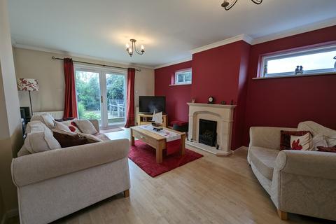 4 bedroom semi-detached house for sale, Ladyhill, Luton LU4