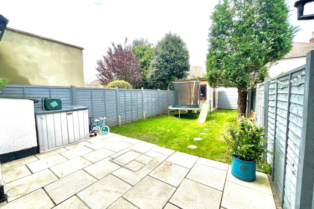 15 Crown St rear garden