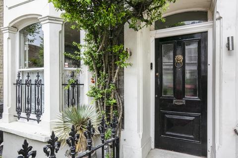 76 Median Road, London, E5 0PN