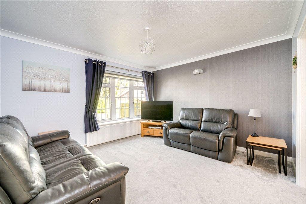 Mallinson Crescent, Harrogate, North... 4 bed detached house £675,000