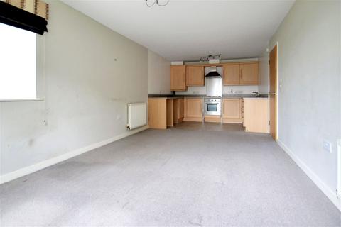 2 bedroom apartment to rent, Old Coach Road, Runcorn, WA7 1NB