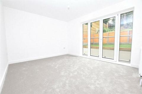 2 bedroom flat to rent, Watling Street Bexleyheath DA6