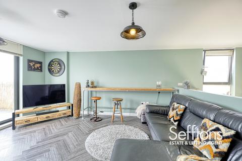 2 bedroom flat for sale, Allison Bank, Geoffrey Watling Way, Norwich