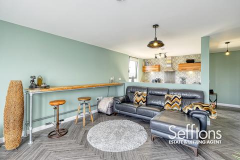 2 bedroom flat for sale, Allison Bank, Geoffrey Watling Way, Norwich