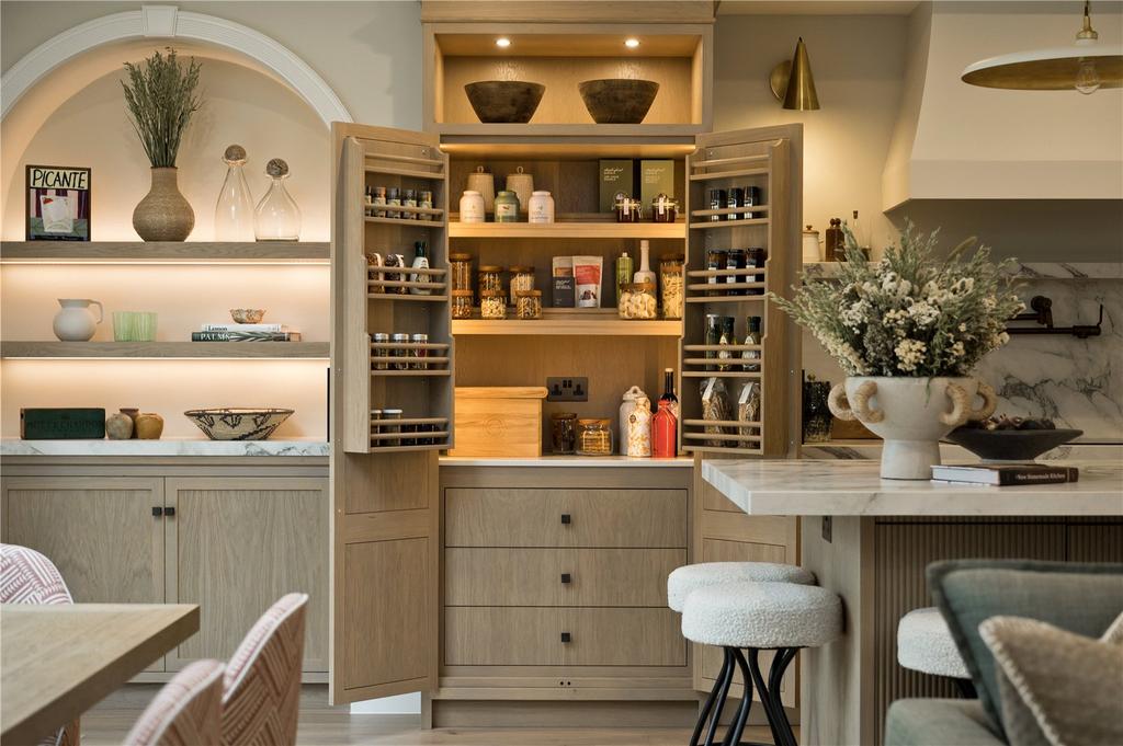Kitchen/Dining