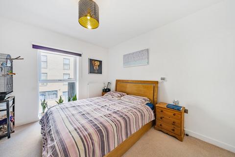 2 bedroom apartment for sale, Moy Lane, London